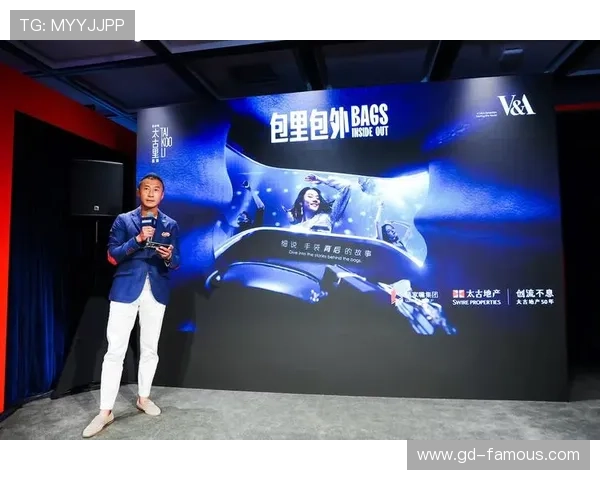足球星手袋引领潮流展现运动与时尚完美结合的全新生活态度